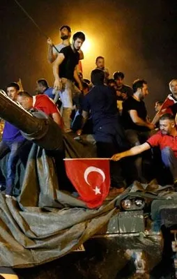 "Türk halkının 15 Temmuz'da verdiği açık dersi hatırlasınlar"