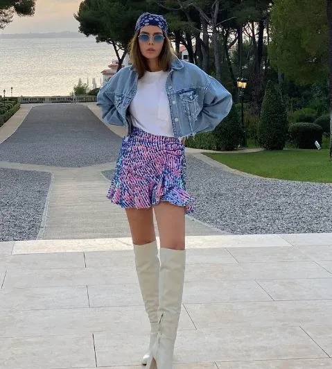 hatice-sendilin-20-kilo-verdiren-diyet-sirri-40lik-oyuncu-dogum-sonrasi-sadece-2-kural-ile-tig-gibi-kaldi-1703518645763.jpg 40'lık oyuncu doğum sonrası sadece 2 kural ile tığ gibi kaldı: Hatice Şendil'in 20 kilo verdiren diyet sırrı!-4