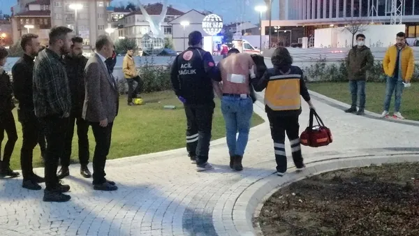 1639168943538.jpg “Dövmeni göstererek niye hava atıyorsun?" kavgasında kan aktı-3