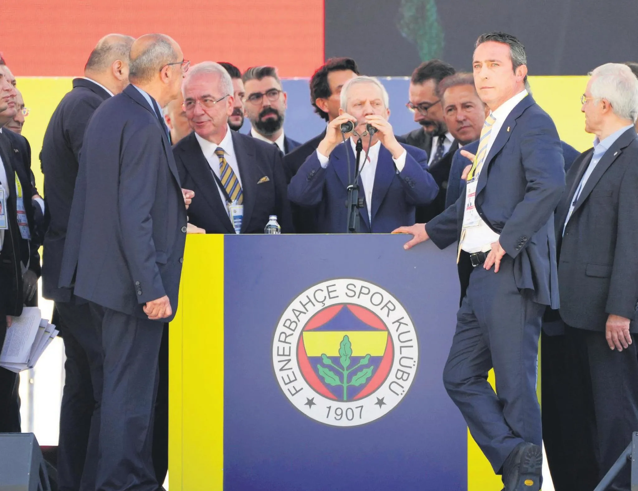 Kulübü kimseye satamazsınız!