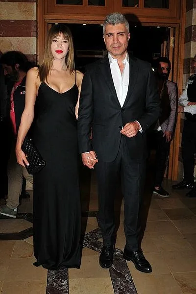 Özcan Deniz ve eşi Feyza Aktan boşanıyor! Feyza Aktan'dan şoke eden tazminat talebi...-1