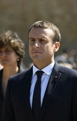 Fransa'da zafer Macron'un