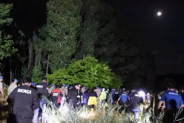 aksaray-ve-nevsehiri-sel-vurdu-olu-ve-yaralilar-var-1693781013512.jpeg Aksaray ve Nevşehir'i sel vurdu: Ölü ve yaralılar var-6