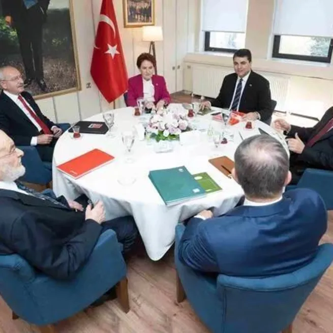 Kemal Kılıçdaroğlu masada ibre kendisine dönünce ilk hedefi Ekrem İmamoğlu oldu! Özel bir görüşme olacak diyerek duyurdular