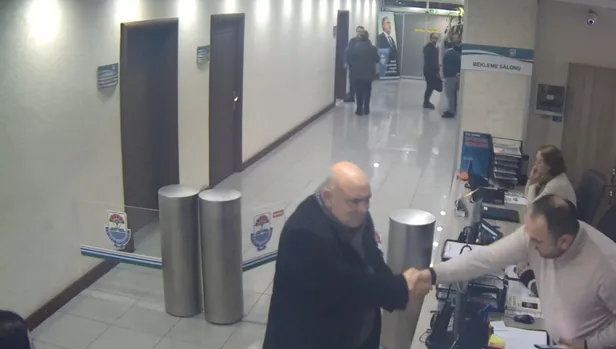 Yalova Belediyesi'nde şimdi de rüşvet skandalı! 50 bin lirayı sarı zarfla...-2