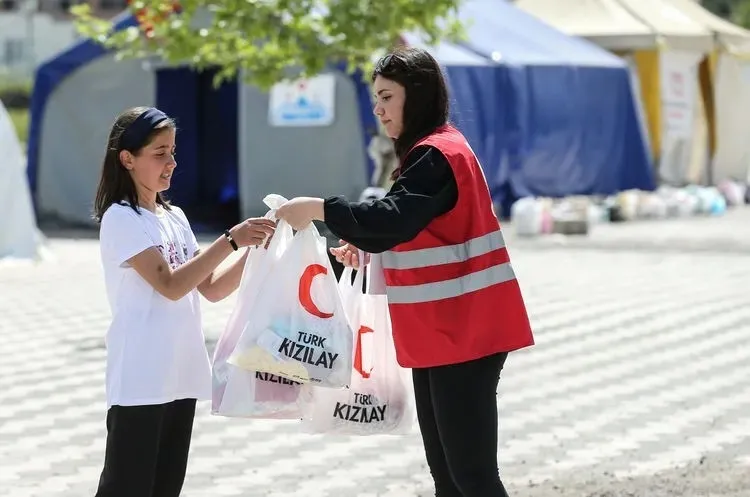 1783970749417.jpeg Devlet Bahçeli'nin deprem dönemindeki konuşması yeniden gündemde: "Devlet nerede diyenler kulağını açıp dinlesin"-9