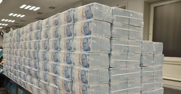 Cari açık 9 yılın en düşüğünde