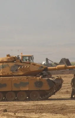 TSK, Afrin'deki PYD mevzilerini vurmaya başladı