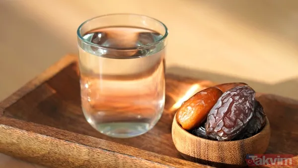 Oruç tutarken bu besinleri sakın tüketmeyin! Susuzluğu arşa çıkarıyor - 8
