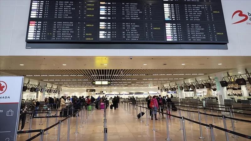 pasaport-damgasi-tarihe-karisiyor-ees-giris-cikis-sistemi-nedir-1775741524812.jpg Pasaport damgası tarihe karışıyor: EES (giriş-çıkış sistemi) nedir?-3