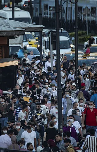 Bilim Kurulu üyesi Taşova'dan koronavirüste ikinci dalga uyarısı