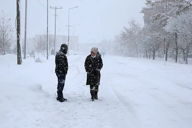 21-aralik-sali-adanada-okullar-tatil-mi-yarin-adanada-kar-tatili-var-mi-son-dakika-adana-valiligi-kar-tatili-aciklamasi-1639999944156.jpg Yarın Adana'da kar tatili var mı? 22 Aralık Çarşamba Adana'da okullar tatil mi? Son dakika Adana Valiliği kar tatili açıklaması!-2