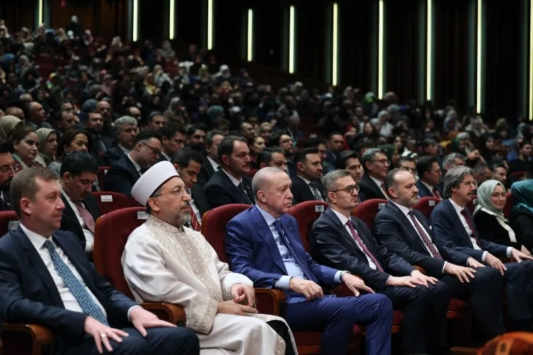 1773697976696.jpeg Başkan Erdoğan "Kur'an-ı Kerim'i Güzel Okuma Yarışması" ödül töreninde konuştu-5