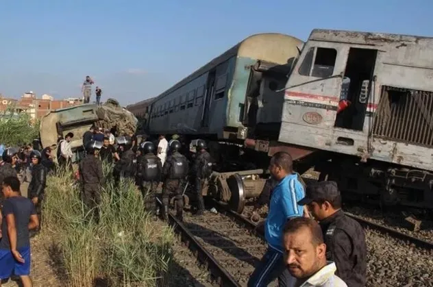 Mısır'da tren kazası: Ölü ve yaralılar var