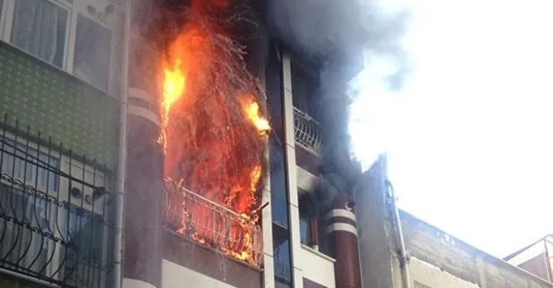 Son dakika: Bayrampaşa’da iki daire alev alev yandı