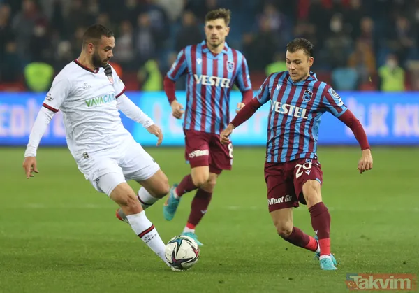 Trabzonspor-Fatih Karagümrük maçı sonrası spor yazarlarından çarpıcı sözler: Hak edilen şampiyonluk mutlaka gelecektir - 15
