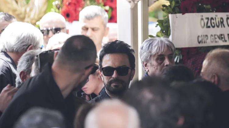 Tarkan’ın annesi Neşe Tevetoğlu’na veda!
