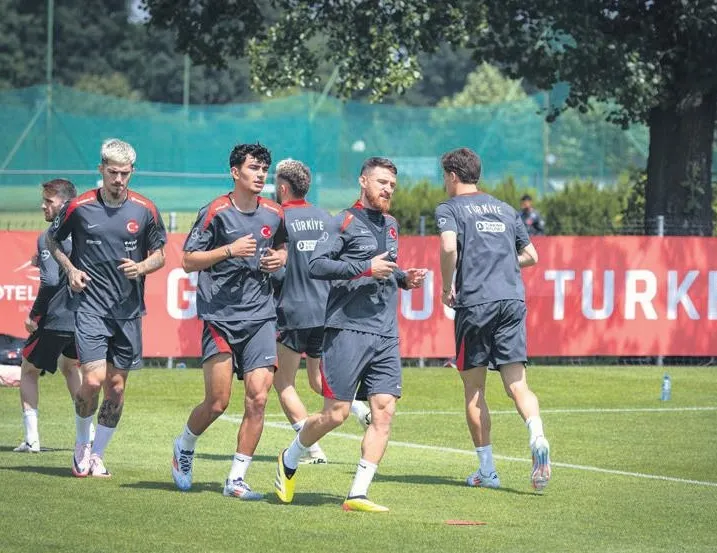 Milliler Polonya’da