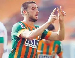 Berkan Kutlu imzaya kaldı!