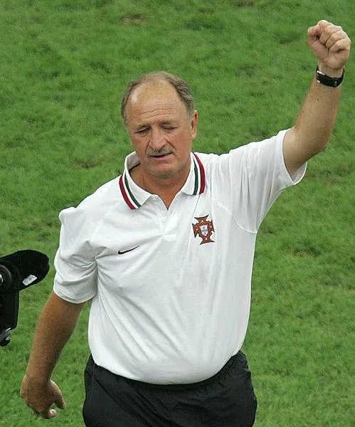 fenerbahcede-luis-felipe-scolari-ve-alex-de-souza-sesleri-1640352276446.jpeg Fenerbahçe'de Luis Felipe Scolari ve Alex de Souza sesleri-4