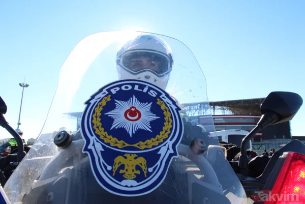 Diyarbakır'da tek: Kadın 'Motosikletli Şahin' polisi Dilek Zengin! Gören donup kalıyor - 26