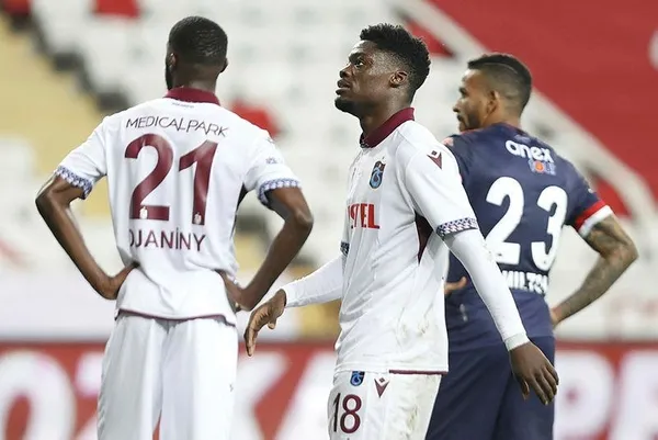 trabzonspor-antalyada-beraberligi-son-anda-kurtardi-antalyaspor-1-1-trabzonspor-mac-sonu-ozet-1610820529458.jpeg