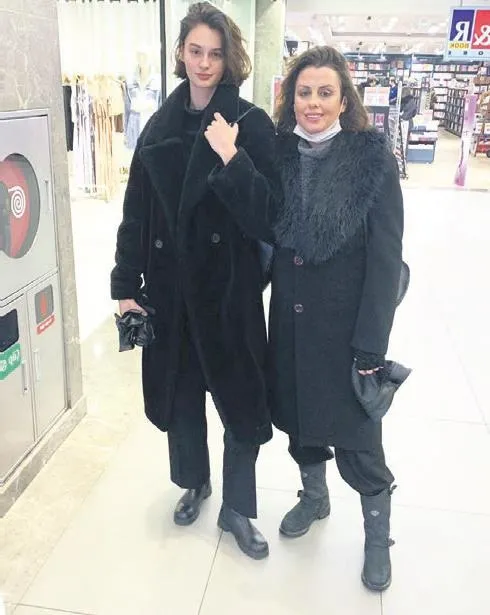 pazar-aksami-ilk-bolumuyle-ekrana-gelen-atvnin-yeni-dizisi-adi-sevgi-cok-begenildi-1647285920716.jpeg Pazar akşamı ilk bölümüyle ekrana gelen ATV'nin yeni dizisi ‘Adı Sevgi’ çok beğenildi-4