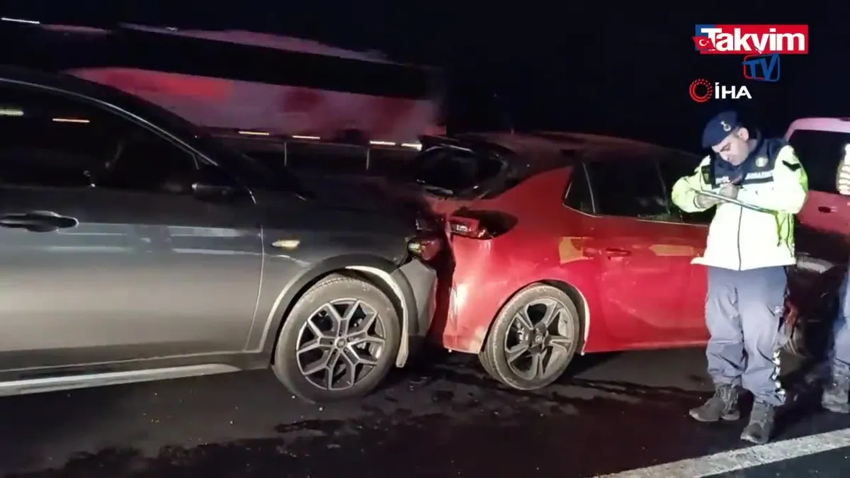 2 ayrı zincirleme kazada 10 araç çarpıştı: 8 Yaralı