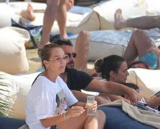 Havuz başında kestirdi