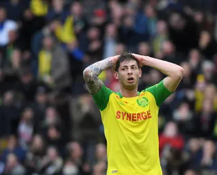 Futbolcu Emiliano Salayı taşıyan uçağın enkazı Manş Denizinde bulundu