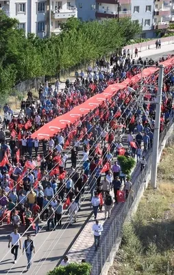 Batman şehit öğretmen için yürüdü