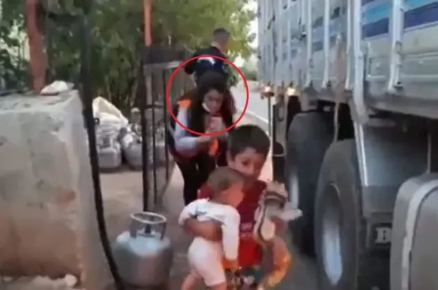 CHP'li Antalya Büyükşehir Belediyesi'nin "kardeşini taşıyan küçük çocuk" videosu kurgu çıktı