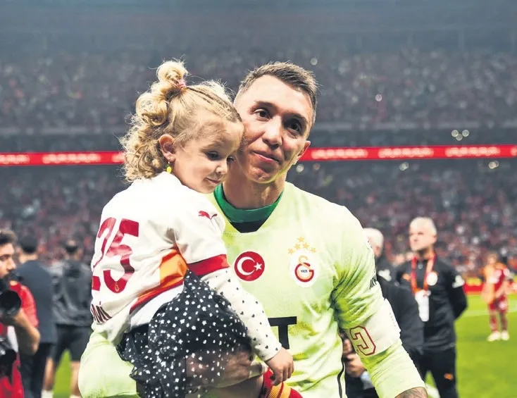 Muslera için Penarol iddiası