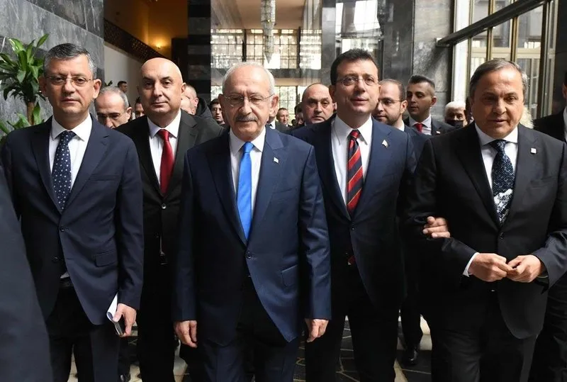 Özgür Özel, Ekrem İmamoğlu ve Kemal Kılıçdaroğlu aynı karede