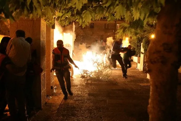 Katil İsrail polisinden alçak saldırı-1