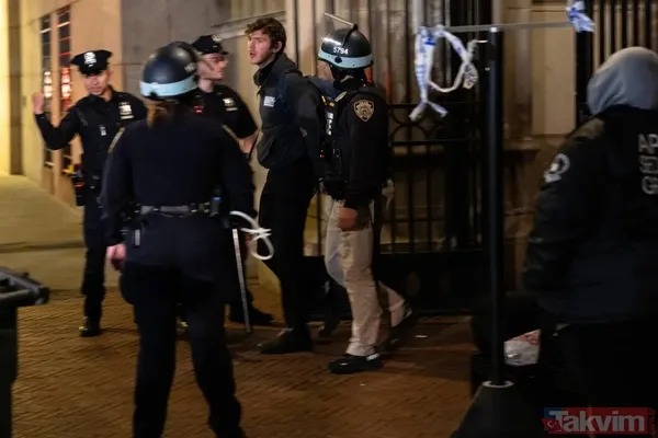 ABD intifadasına pranga! Columbia Üniversitesi’ne baskın: Çevik kuvvet ve kamyonlarla saldırdılar! Kaliforniya'da İsrail yanlıları protestoculara saldırdı - 13