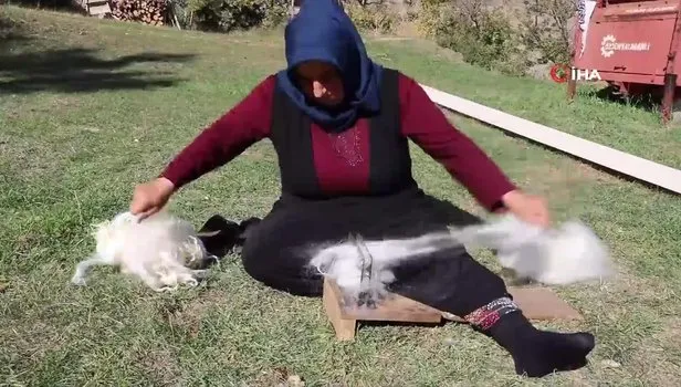 Koyun yününü ekmek kapısına çevirdi! Sivas'ta üretip lüks otellere gönderiyor