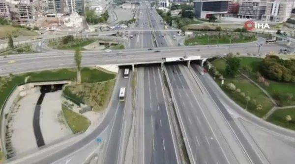İstanbul trafiğine bayram etkisi! Yoğunluk yüzde 1-4