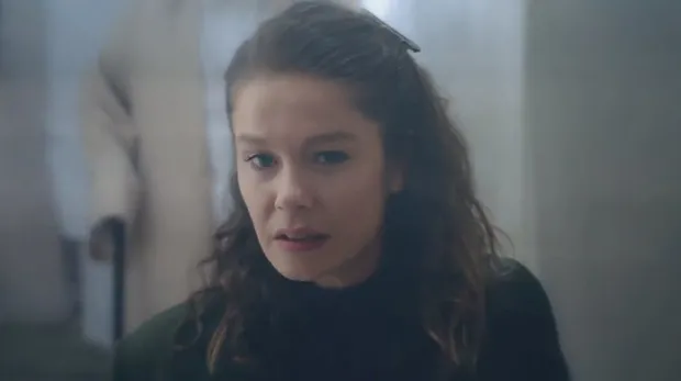 Kırmızı Oda durdu durdu sonunda bombaya patlattı! TV 8 dizisi Kırmızı Oda'ya öyle bir oyuncu dahil oldu ki...-3