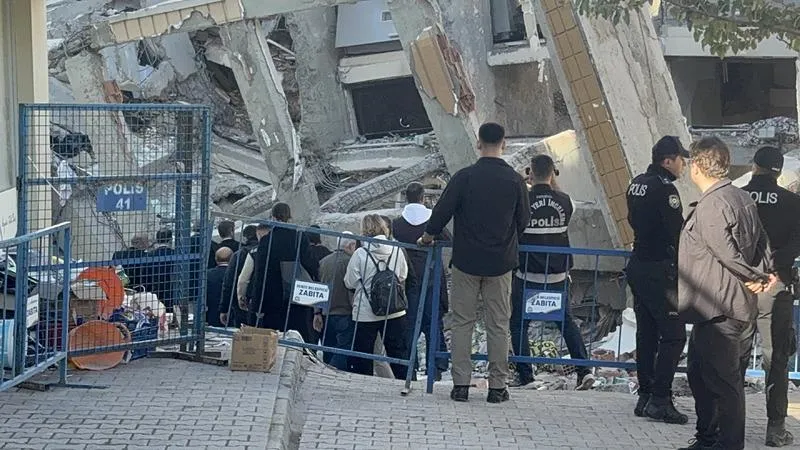 Heyet inceleme yaptı. (İHA)