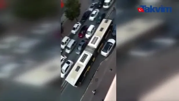 İETT'de son arıza vakası Sultangazi'de! Trafik felç oldu