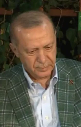 Başkan Erdoğan’ın annesi Tenzile Erdoğan’ın vefatının 10. yılı! Her daim oğlunun destekçisiydi