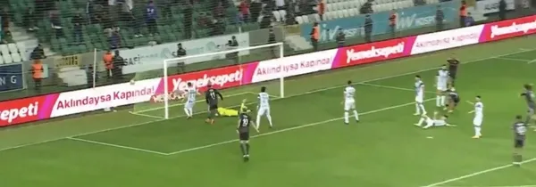 besiktas-giresunsporu-tayyip-talha-sanucun-muhtesem-rovesata-goluyle-yendi-1665259962520.jpg Beşiktaş Giresunspor'u Tayyip Talha Sanuç'un muhteşem röveşata golüyle yendi-12