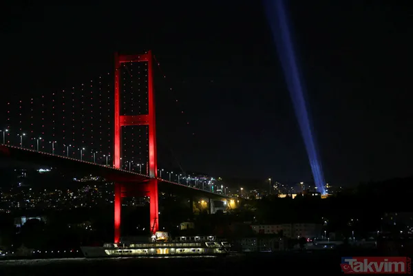 15 Temmuz Şehitler Köprüsü'ne akın akın geldiler - 21