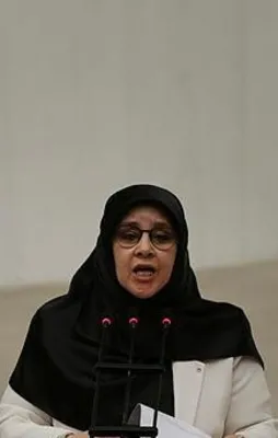 HDP'li Hüda Kaya gözaltına alındı