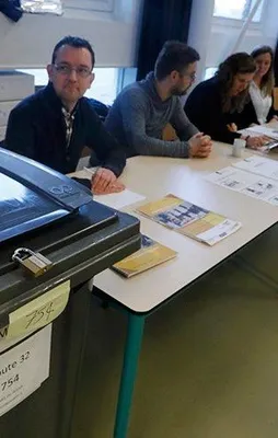 İşte Hollanda seçimlerinden ilk sonuçlar