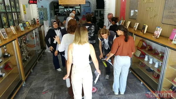 YKS sınavında kimliğini unuttuğu için gözyaşına tutulan Ayşe Sabancanlı'nın hikayesi yürek burktu! Babama annem baktı... - 12