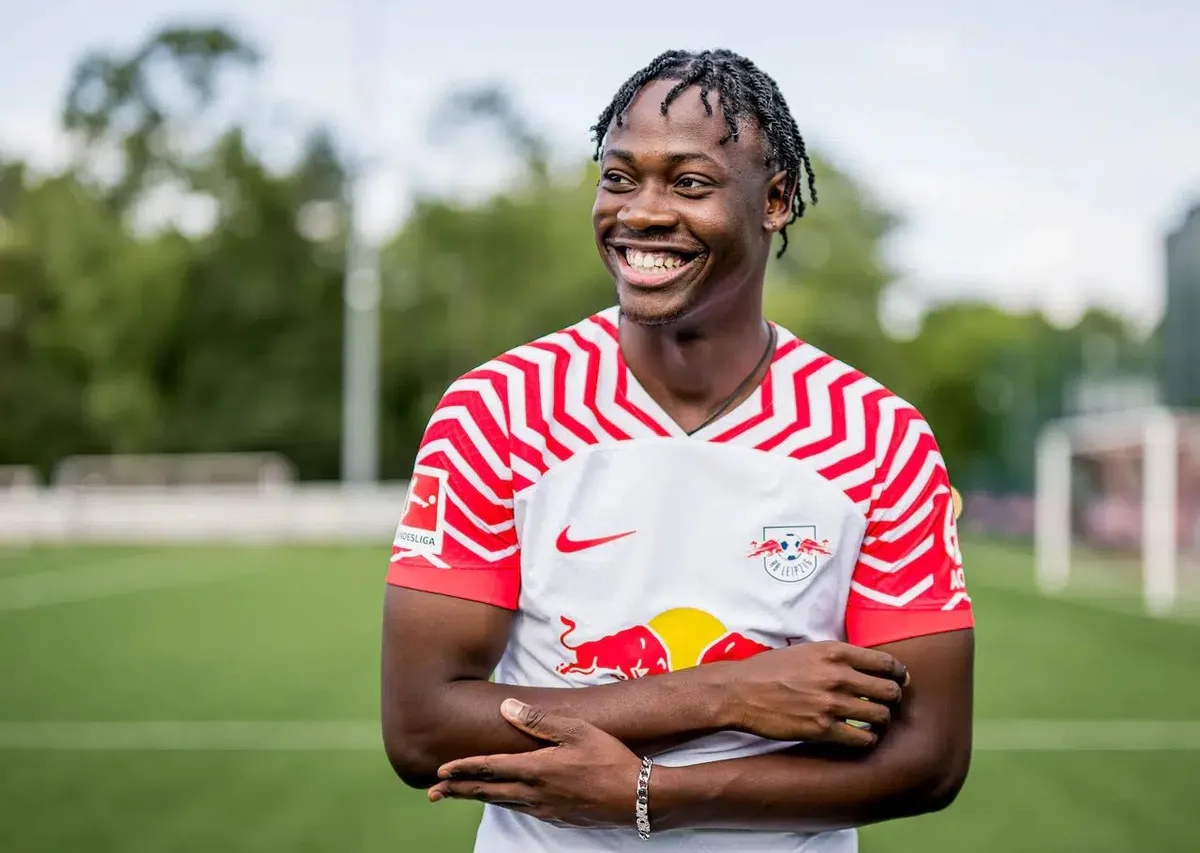 galatasaray-bitshiabu-transferinde-sona-geldi-1788263564816.jpeg Galatasaray Bitshiabu transferinde sona geldi! Anlaşma tamam-4