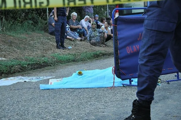Edirne'de feci son! 7 yaşındaki çocuk greyder altında kalarak hayatını kaybetti-4