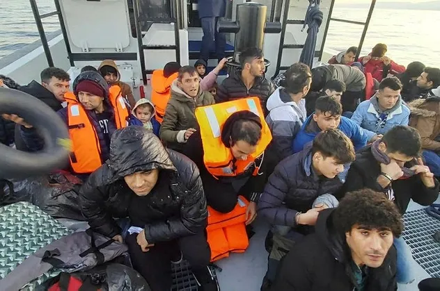 Son dakika: Enez açıklarında 36 düzensiz göçmen yakalandı